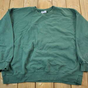 Vintage 1990s Blank Green Hanes Crewneck Sweatshirt