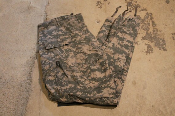 Desert Camo / Cargo Pants / Army / Military Appare