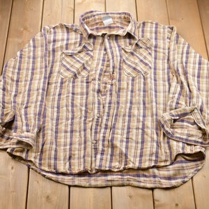 Vintage 1990s Carhartt Plaid Button Up Shirt / 1990s Button Up / Vintage Flannel / Casual Wear / Workwear / Pattern Button Up