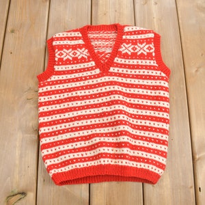 Vintage 1970s Heart Theme Knit Sweater Vest / Vintage Vest / All Over Pattern / Colourful Sweatshirt / Abstract Pattern / True Vintage