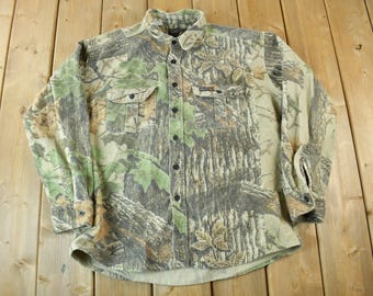 1990s Vintage 90er Jahre Rauten Muster - Real Tree Camouflage Shirt, durchgeknöpft / Made In USA / 90er Jahre Button Up / Natur / Natur / Jagdhemd / Outdoor