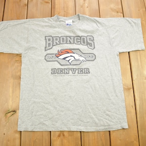 Vintage 1990s Denver Broncos NFL Pro Player T-Shirt Grafik / Made In USA / NFL / 90s Streetwear / Sportkleidung