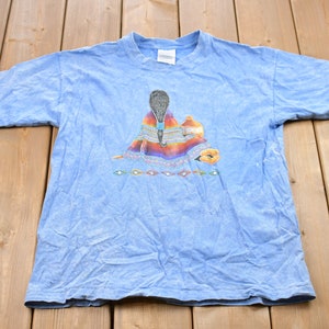 Vintage 1990s Art Graphic T-Shirt / Graphic / 80s / 90s / Streetwear / Retro Style / Single Stitch / Made In USA