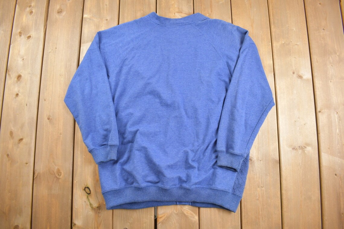 Vintage 1980s Blast Blues Flower Embroidered Cardigan Sweater / Vintage Cardigan / Button Up  / Embroidery, foto 3 di 5