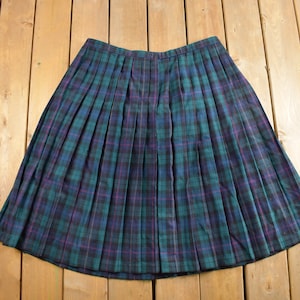 Vintage 1980s Alfred Dunner Tartan Plaid Skirt Size 38 x 29 / 80s Pleated Skirt / Vintage Skirt / Made In USA / Pleats