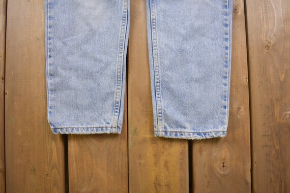 Vintage 1990s Levi's 550 Red Tab Light Wash Jeans… - image 5