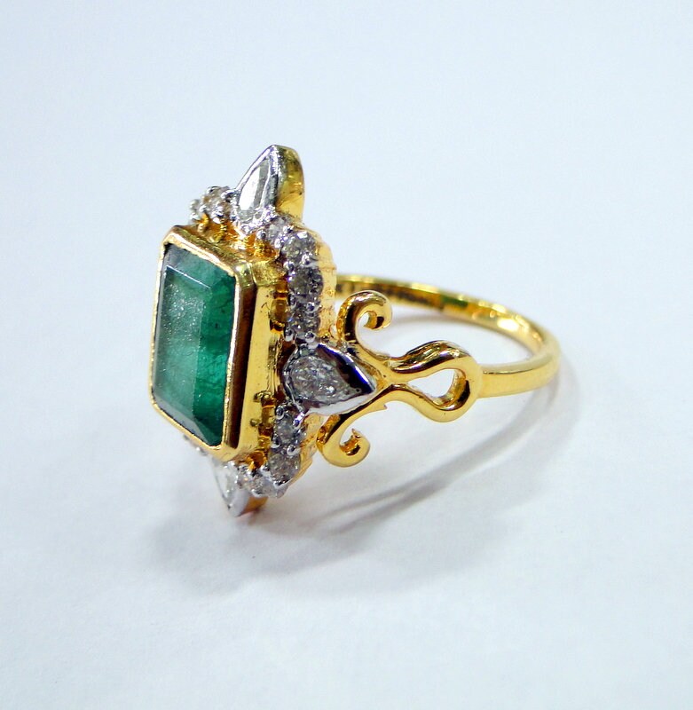 Emerald Ring Vintage Antique 18 K Solid Gold Diamond Emerald Ring ...