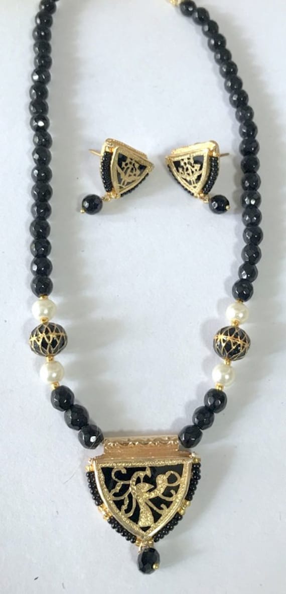 vintage gold silver theva thewa work necklace pend