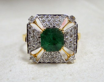 14 K Gold Natural Emerald Diamond Ring engagement ring fine jewelry