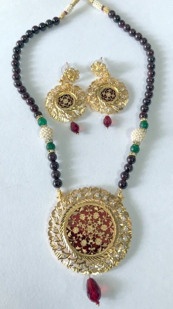 vintage gold silver theva thewa work necklace pend