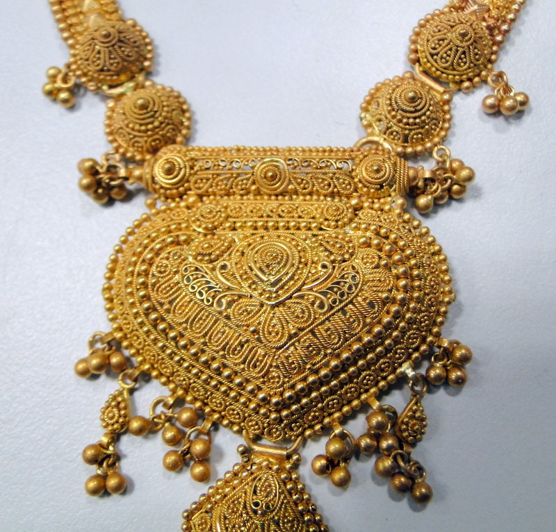 Gold design shop with price