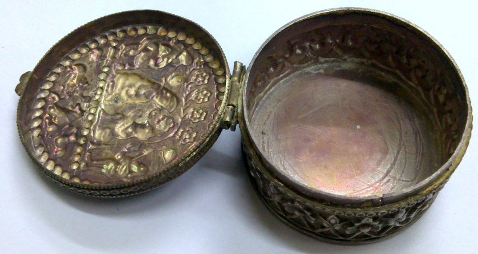 Vintage Sterling Silver Pill Box Hinged Round Box Etsy