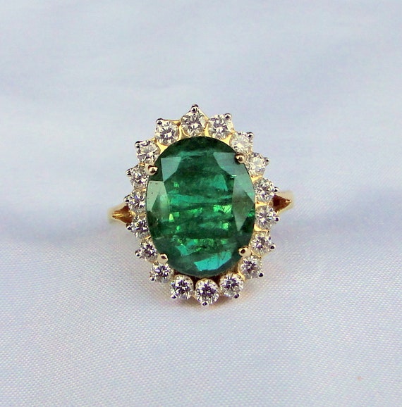 18 K Gold Natural Emerald Diamond Ring engagement… - image 2