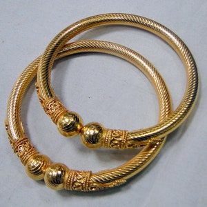 22K yellow Gold Bangles Pair ,available in all sizes