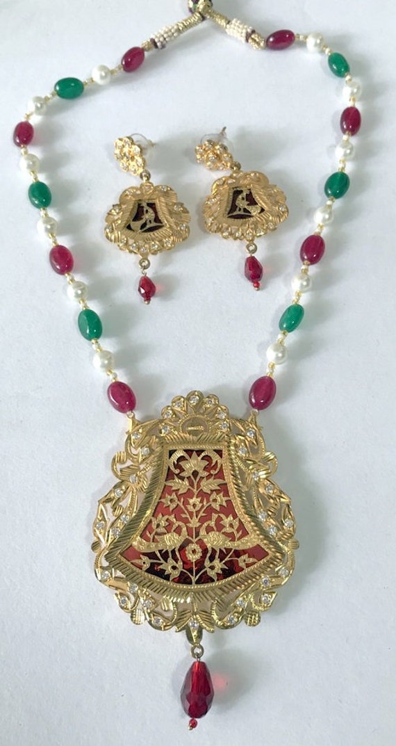 vintage gold silver theva thewa work necklace pend
