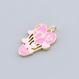 Encantador colgante de globo aerostático dorado con esmalte rosa para collares elegantes y regalos sentimentales con una elegancia flotante, 14,5 x 21,5 mm