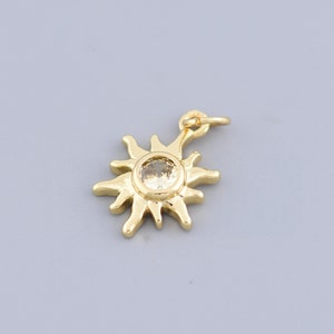 Zircon Sun Necklace, Pave Sun Pendant,18K Plated Gold Sunshine Necklace , Summer Jewelry, Mothers Day Gift,17x12mm