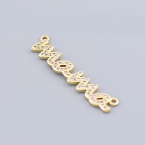 Loving Goldener MAMA Anhänger mit Kristallen – herzlicher Anhänger für Halsketten oder DIY Schmuck, 8.3x42.4 mm
