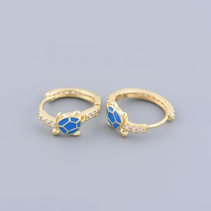 Cute Gold Sea Turtle Earrings, Enamel Design with Sparkling Zirconia, Perfect Gift for Women’s Beach Jewelry, 18.5x7.5mm