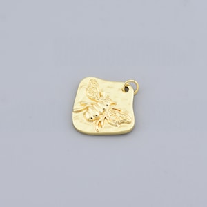 Whimsical Bee Pendant in Gold with Square Shape for a Nature-Inspired Jewelry Piece,21.5x21mm