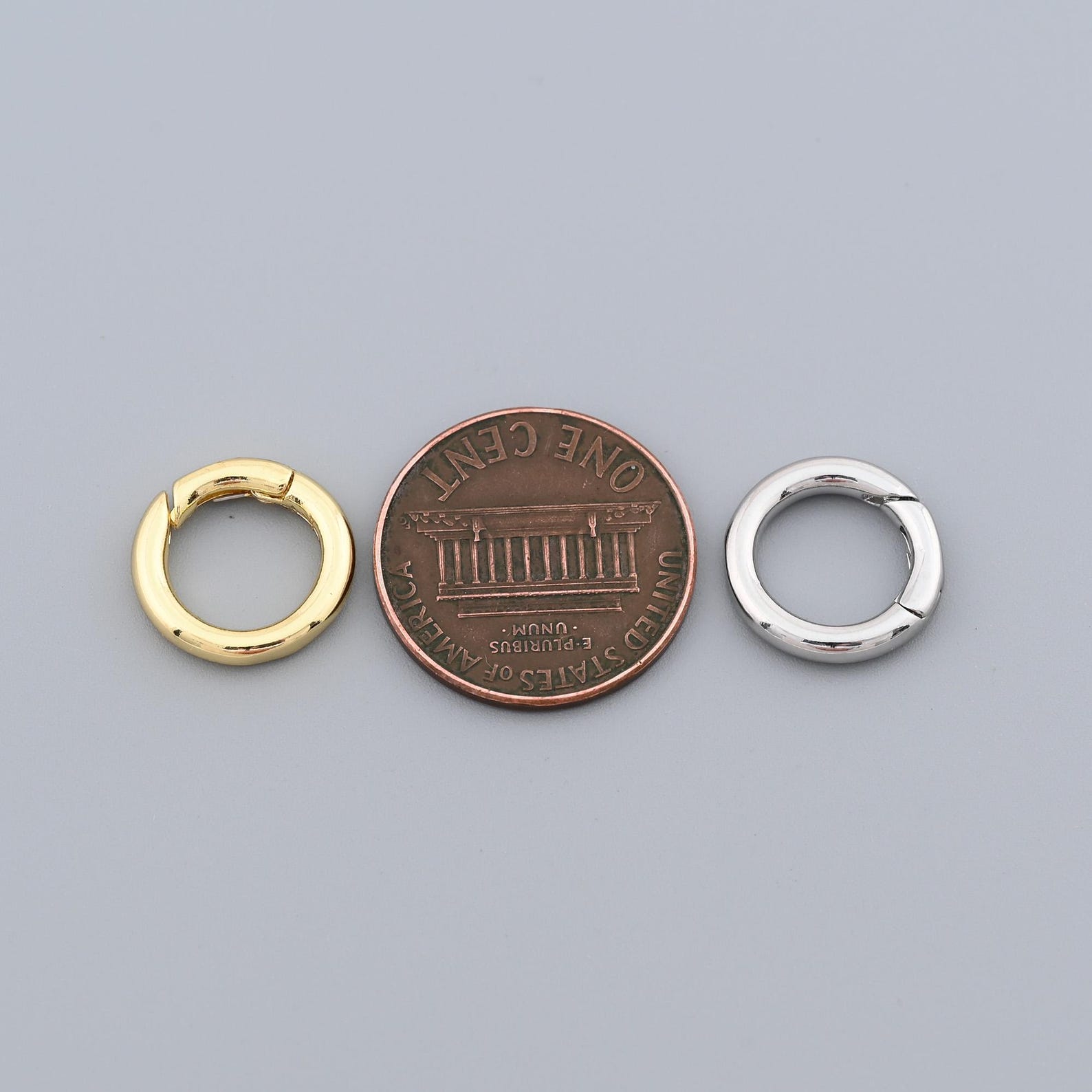 High Shine 18K Gold Filled Circular Clip With Secure Closure for Custom ...