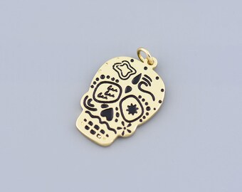 Festive Gold Calavera Pendant - Ornate Skull Charm, Chic Cultural Jewel, Ideal Day of the Dead Treasure,24.5x16.5mm