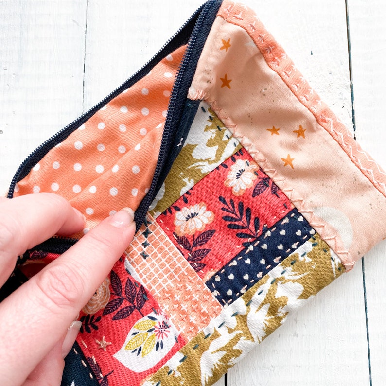 Handmade Peach and Navy Floral Patchwork Zip Pouch Makeup Bag Purse 18cm x 13cm Zip 100% Cotton Hand Quilted Embroidered image 4