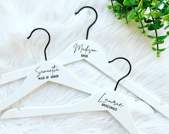 Bridal Hanger Custom Name White Bridemaids Maid of Honor Gift Wedding Photography Decor Prop Bride Hang Robe Dress Personalized Wood Hangers