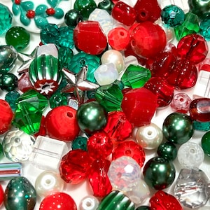 Mélange de 180 perles Lg pour soupe de perles de Noël, cristal de haute qualité, doublure en aluminium, perles, chevrons vintage rouge et vert argent 4-20 mm