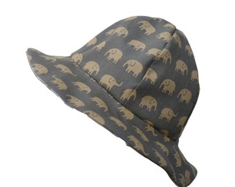 Reversible elephant sunhat for babies