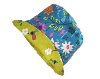 Hummingbird and floral bucket hat