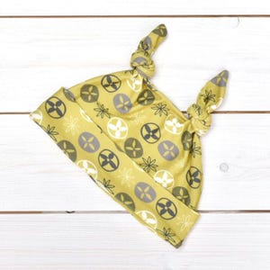 Ditzy print, baby hat