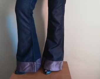 Vintage 90s Bell Bottom Jeans: Purple Flare Leg Denim (W28 L32)