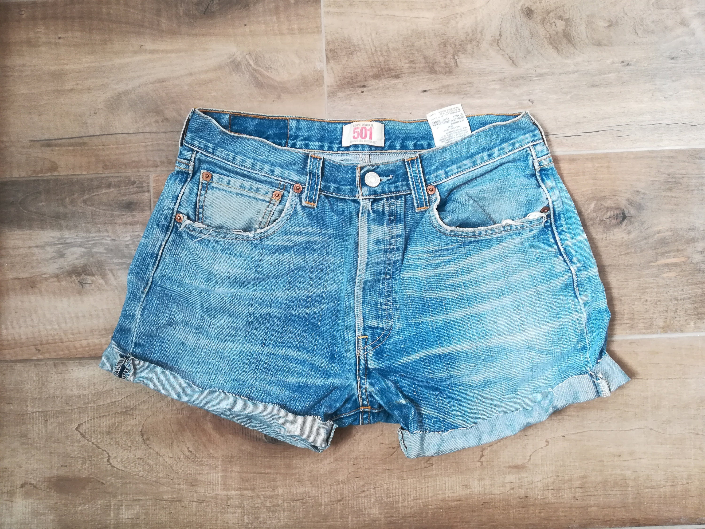 Cut Off LEVI'S 501 DENIM SHORTS Vintage 90 Reworked Jeans Shorts Mid Blue Wash Denim Shorts W32