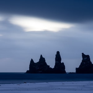 Reynisdrangar Sea Stacks | Iceland