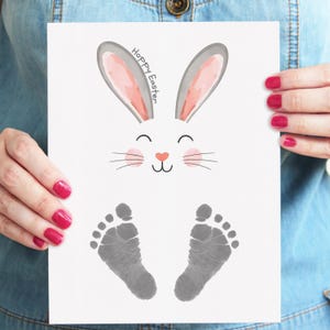 Babys erster Fußabdruck zu Ostern | Hoppy Osterhase Andenken Kunst (Digitaler Download)
