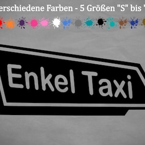 Puede incluir: Un letrero en blanco y negro con el texto "Enkel Taxi" en una fuente gris. El letrero tiene forma de rectángulo redondeado con una pequeña solapa de esquina. El letrero está disponible en 18 colores y 5 tamaños, de S a XXL.