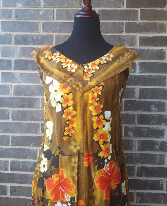 Vintage 1960s "Reef" Hawaiian Floral Dress, Hawaii