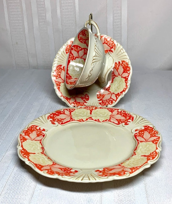Schwarzenhammer Teetasse, Unterteller und Salatteller, Rosenmuster, Ausgefallene Farbe