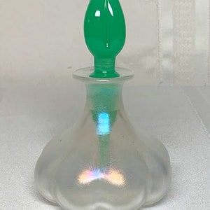 Steuben, Verre de Soie, Perfume, Jade Green Stopper, Ribbed Gourd Shape, Nice