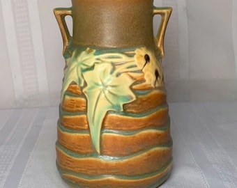 Roseville Pottery, Luffa, Brown Double Handled Vase, Crisp Definition, Nice