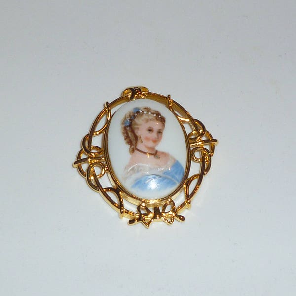 Vintage rare Edgar Berebi Limoges cameo brooch