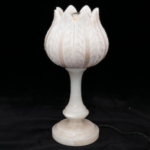 French table lamp, alabaster, Art Deco, France around 1940, electrically safe!