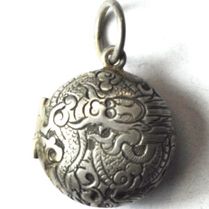 Sterling Silver Silpada R1553 Dragon Locket 27mm Pendant 19mm Frame