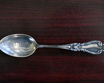 Antique Good Luckspoon,Vintage Spoon,horse shoe Spoon,Iowa Souvenir spoon Free domestic shipping!Vintage extra coin Iowa Souvenir Spoon