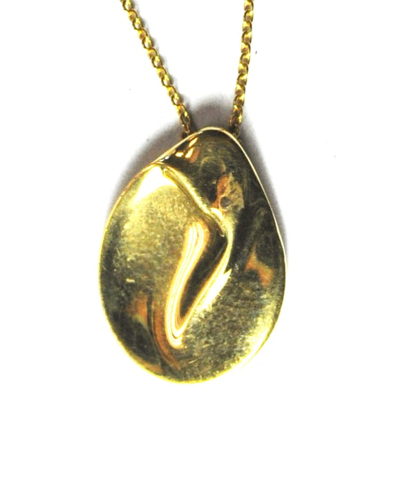 18k Gold Tiffany and Co Elsa Peretti Teardrop Mad… - image 2