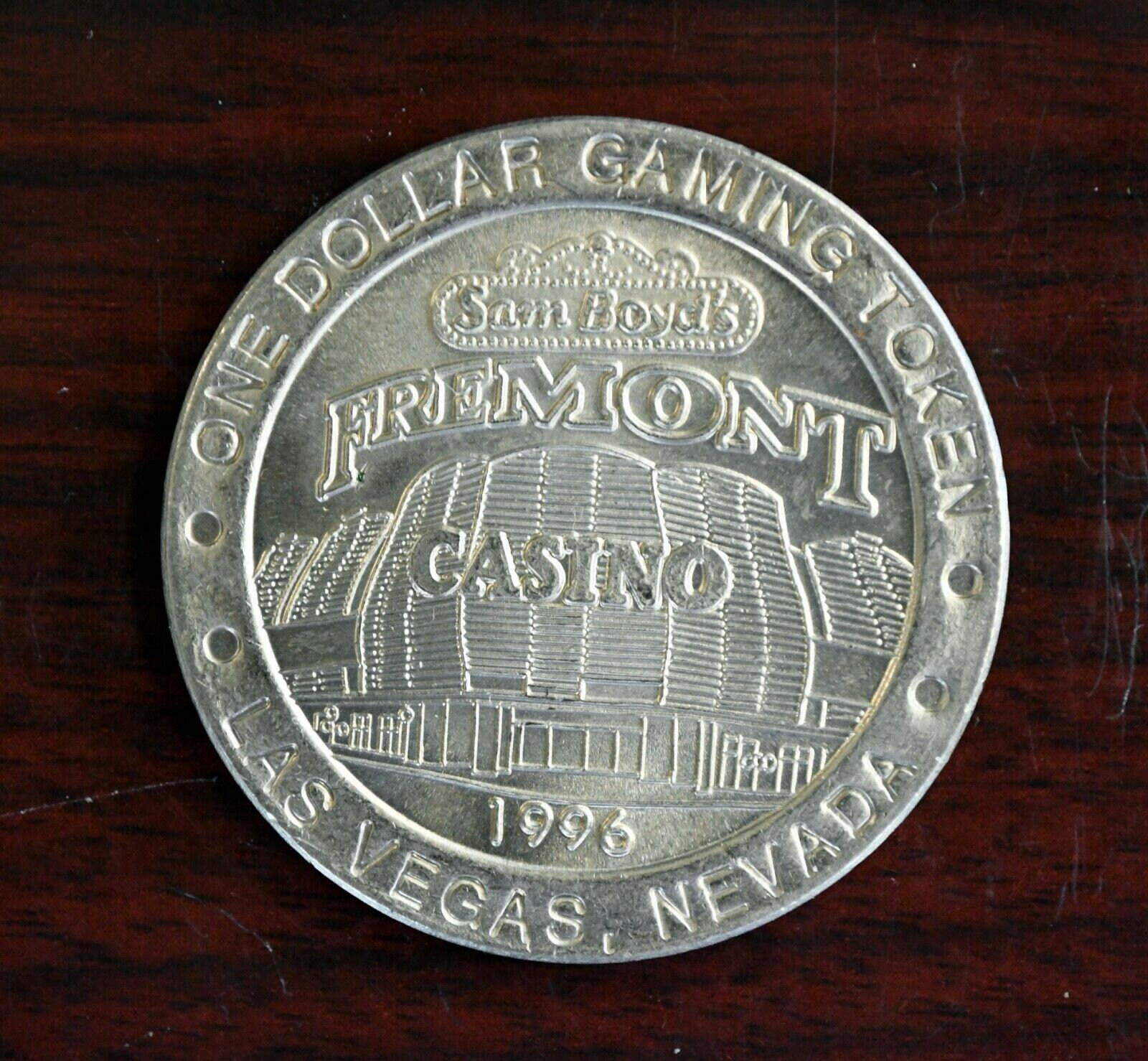 19世紀アメリカ合衆国 ゲーミング・トークン骨貨 il_fullxfull.5718097024_b092.jpg