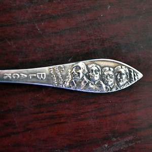 Black Hills South Dakota Sterling Silver 4 1/4&quot; Souvenir Spoon .30 oz.