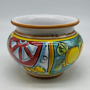 Hand-decorated 15 cm diameter cachepot, Caltagirone ceramic decoration no.