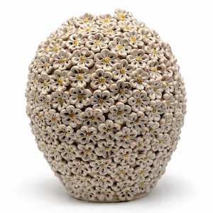 Beige Ecru Daisies Vase cm H.36 L.30 Caltagirone Ceramic handmade